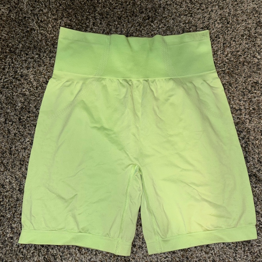 Gymshark Light Green Women's Bike Shorts Size  XL
